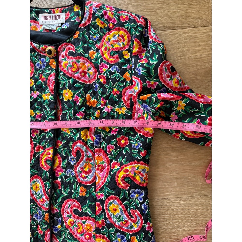 Vintage Maggy London Silk Black Quilted Jacket Boho Paisley Floral Artsy Sz 8 - Picture 4 of 5